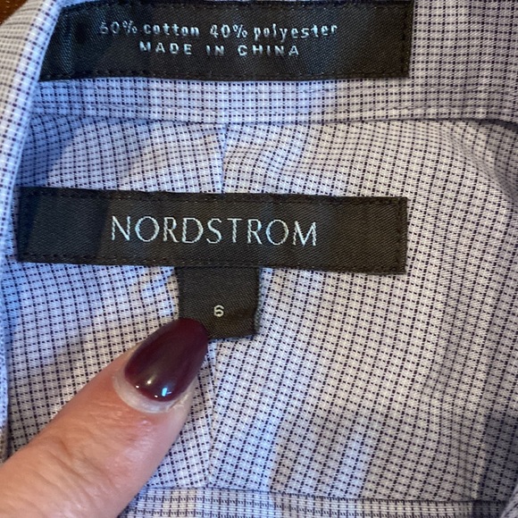 Nordstrom button-down shirt in great condition - Picture 2 of 2
